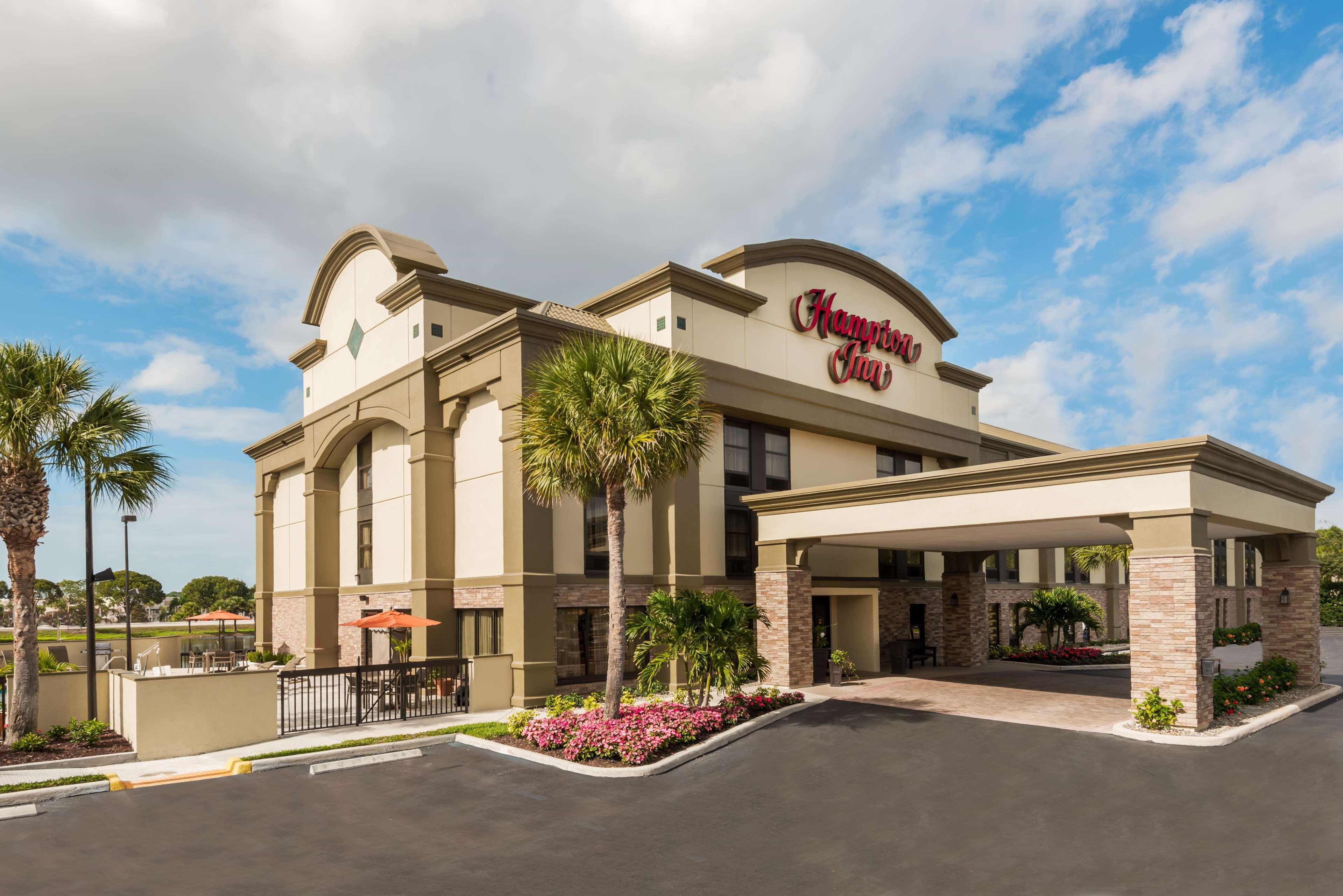 Hampton Inn Bonita Springs Naples North Exterior photo