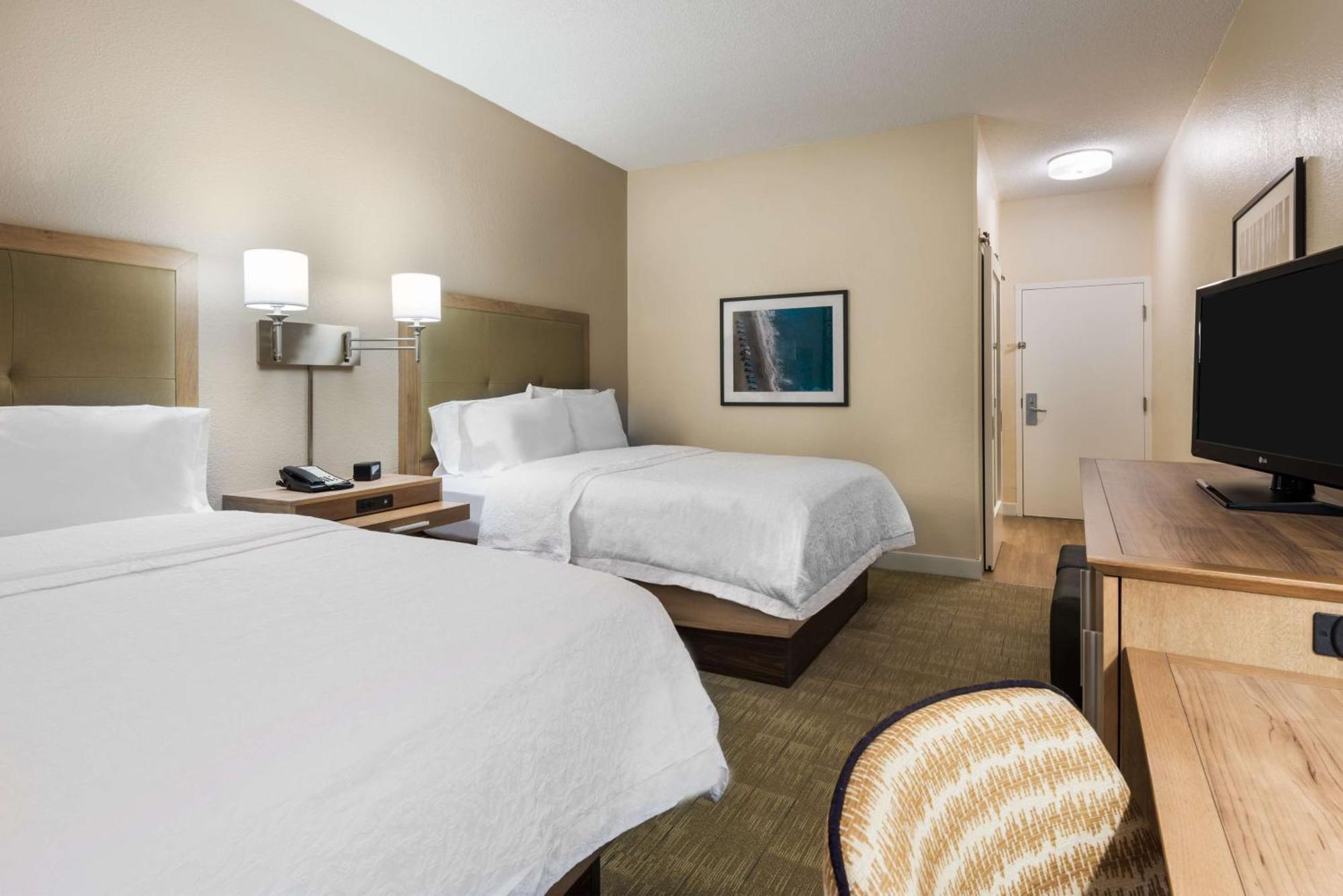 Hampton Inn Bonita Springs Naples North Exterior photo