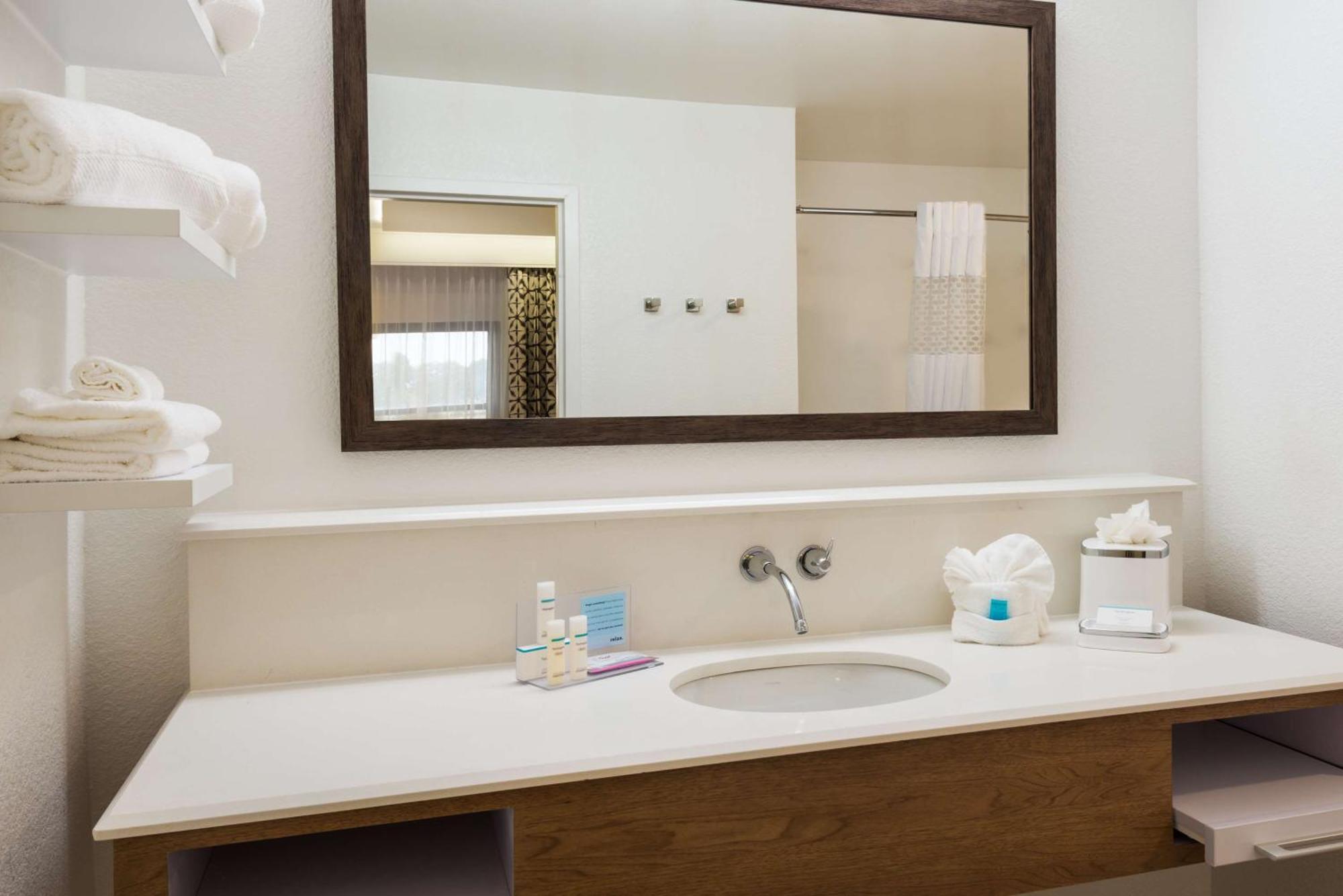 Hampton Inn Bonita Springs Naples North Exterior photo