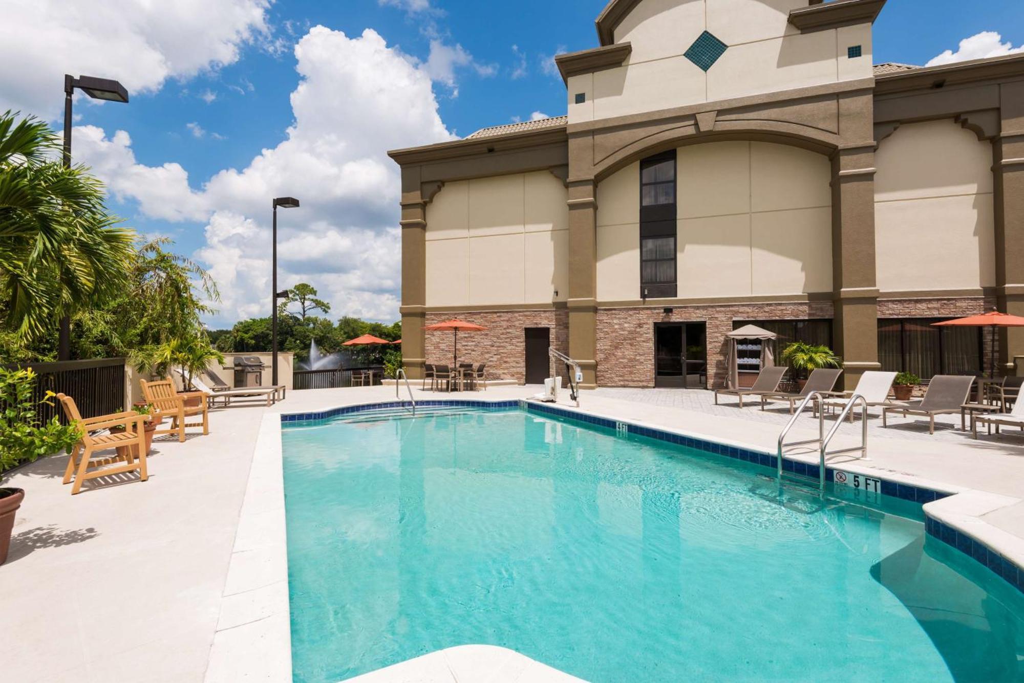 Hampton Inn Bonita Springs Naples North Exterior photo