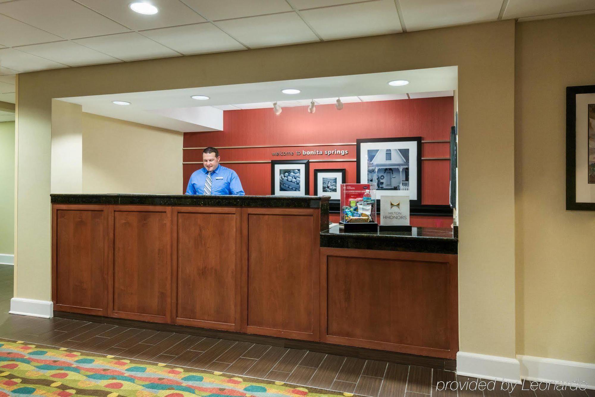 Hampton Inn Bonita Springs Naples North Exterior photo